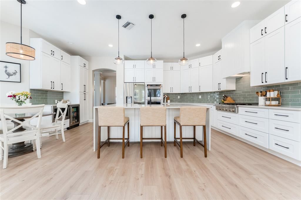 Active With Contract: $719,900 (4 beds, 3 baths, 2851 Square Feet)