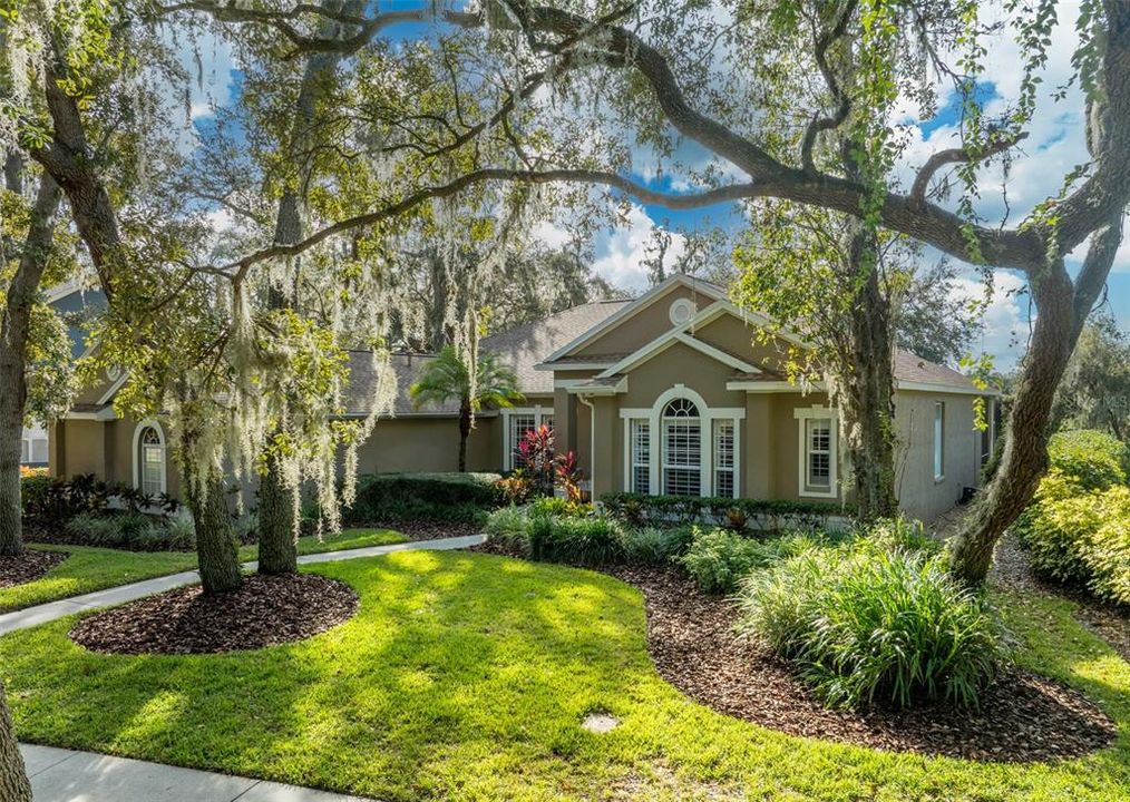 Active With Contract: $719,900 (4 beds, 3 baths, 2851 Square Feet)