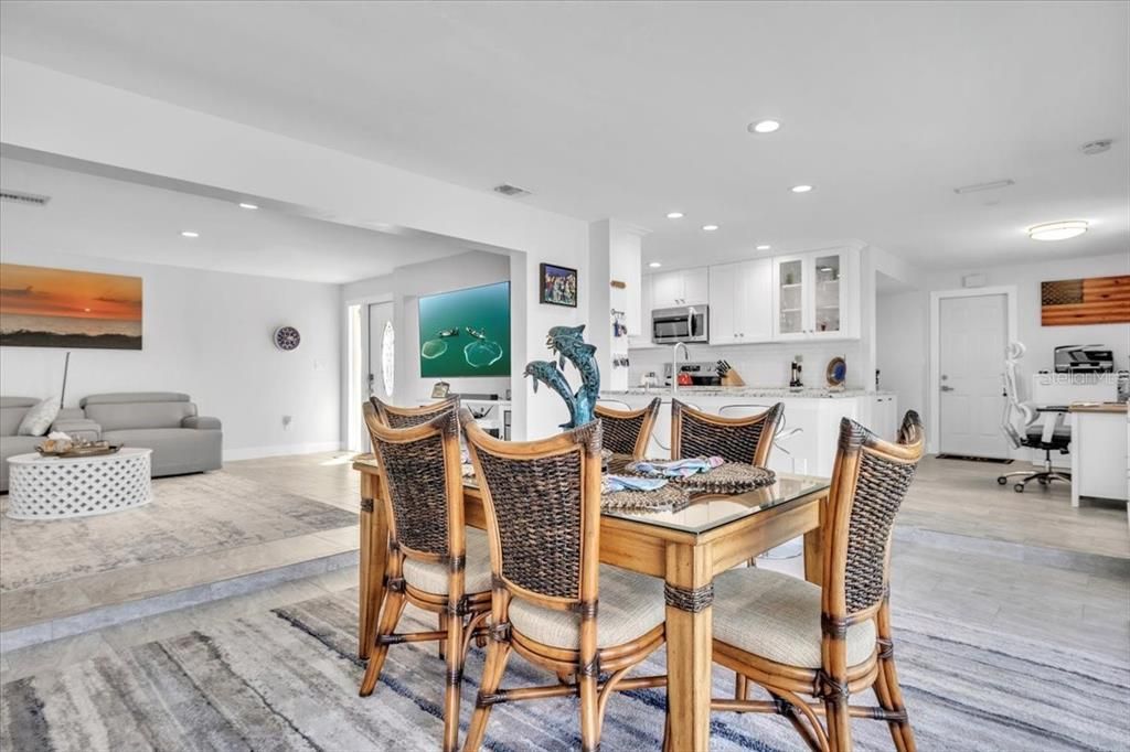 Active With Contract: $649,000 (3 beds, 2 baths, 1644 Square Feet)