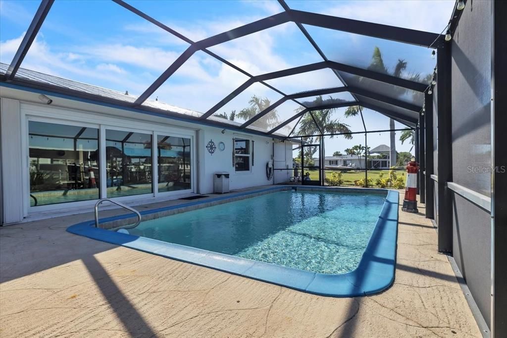 Active With Contract: $649,000 (3 beds, 2 baths, 1644 Square Feet)