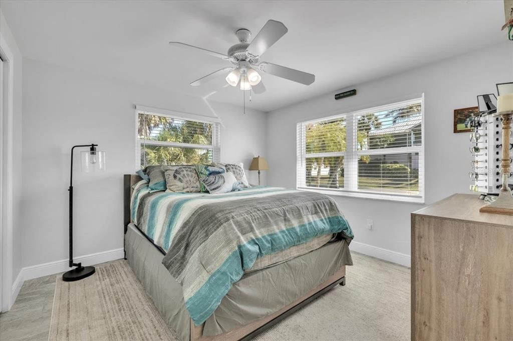 Active With Contract: $649,000 (3 beds, 2 baths, 1644 Square Feet)