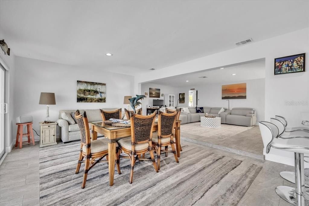 Active With Contract: $649,000 (3 beds, 2 baths, 1644 Square Feet)