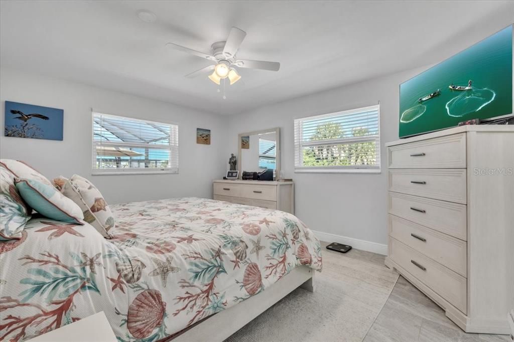 Active With Contract: $649,000 (3 beds, 2 baths, 1644 Square Feet)