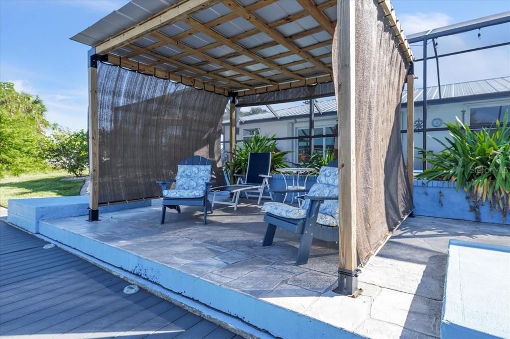 Active With Contract: $649,000 (3 beds, 2 baths, 1644 Square Feet)