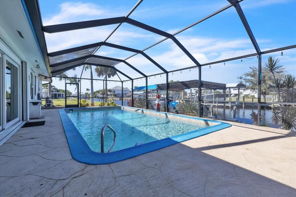 Active With Contract: $649,000 (3 beds, 2 baths, 1644 Square Feet)