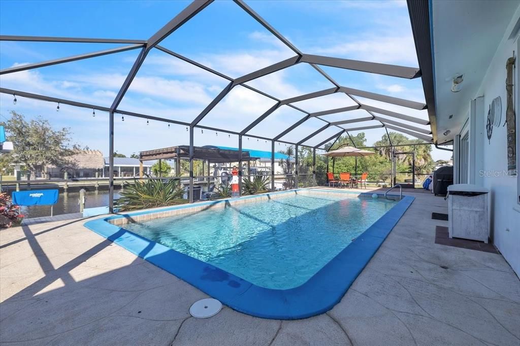 Active With Contract: $649,000 (3 beds, 2 baths, 1644 Square Feet)