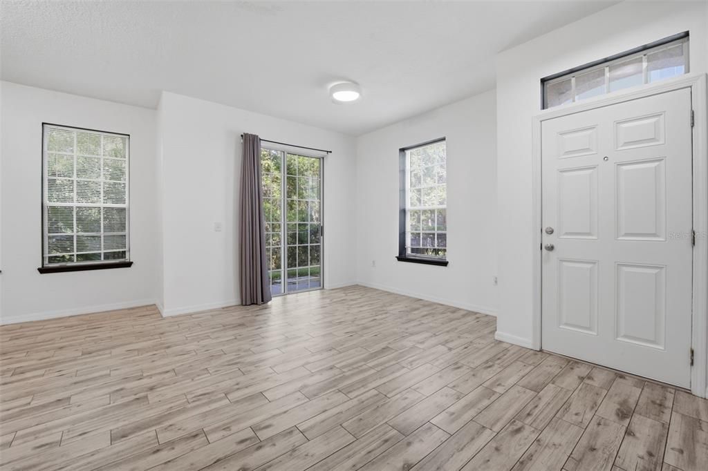 For Sale: $275,000 (3 beds, 2 baths, 1513 Square Feet)