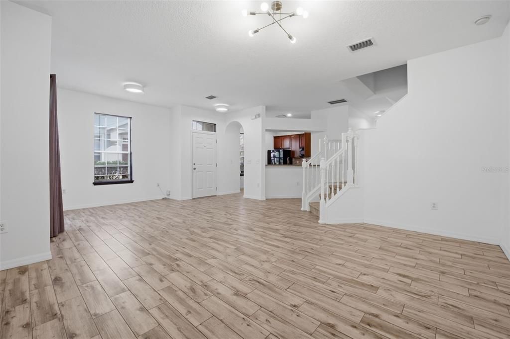 For Sale: $275,000 (3 beds, 2 baths, 1513 Square Feet)