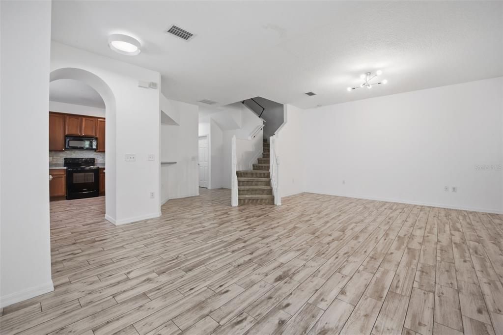 For Sale: $275,000 (3 beds, 2 baths, 1513 Square Feet)