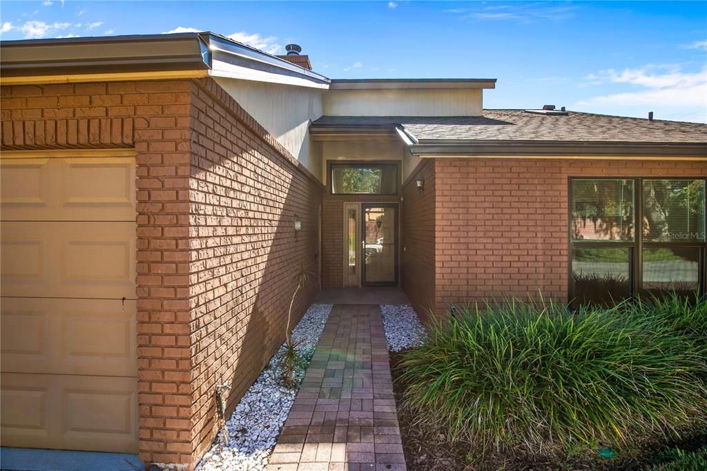 En Venta: $299,000 (2 camas, 2 baños, 1260 Pies cuadrados)