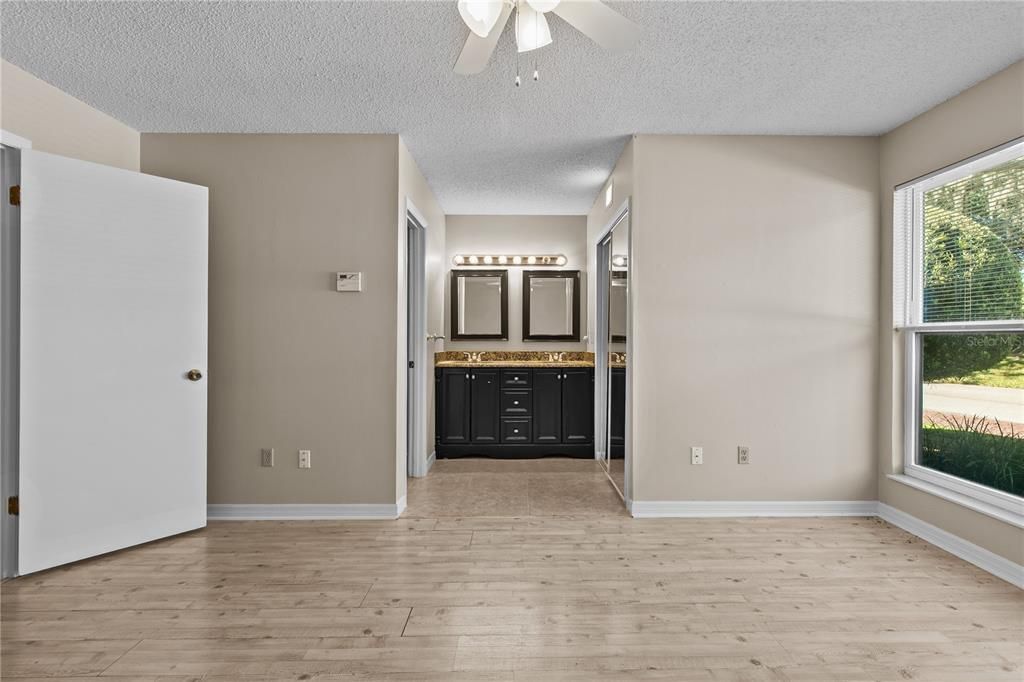 En Venta: $299,000 (2 camas, 2 baños, 1260 Pies cuadrados)