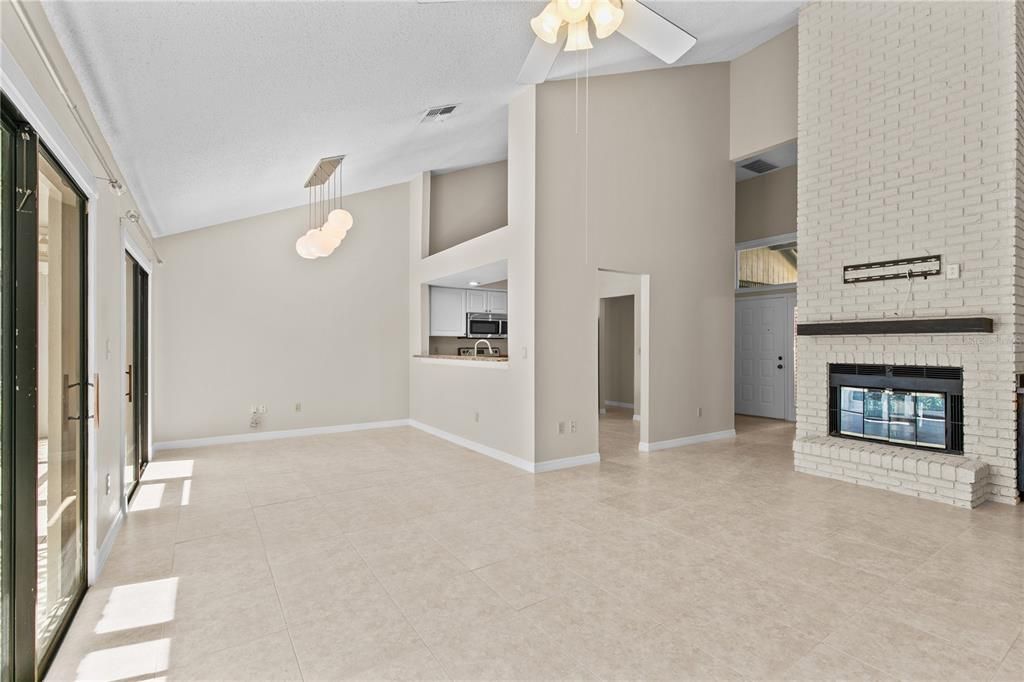 En Venta: $299,000 (2 camas, 2 baños, 1260 Pies cuadrados)