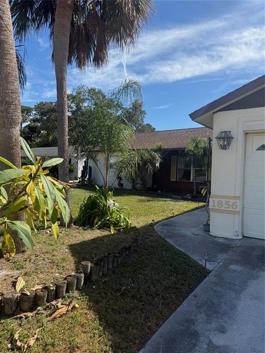 Под контрактом: $349,500 (3 спален, 2 ванн, 1475 Квадратных фут)