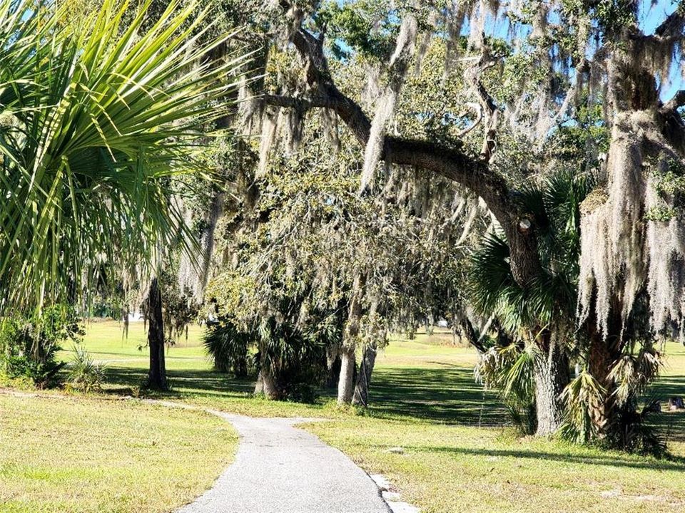 На продажу: $340,000 (3 спален, 2 ванн, 1714 Квадратных фут)