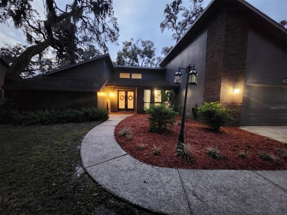 待售: $340,000 (3 贝兹, 2 浴室, 1714 平方英尺)