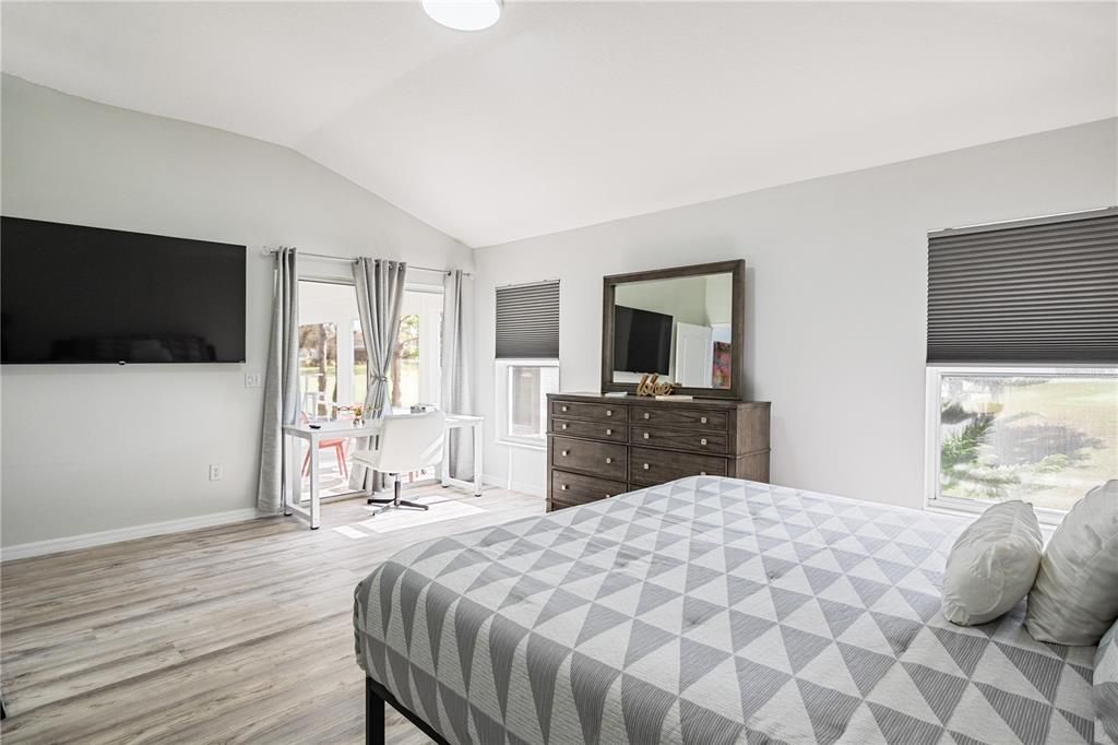 For Sale: $989,000 (3 beds, 2 baths, 1871 Square Feet)