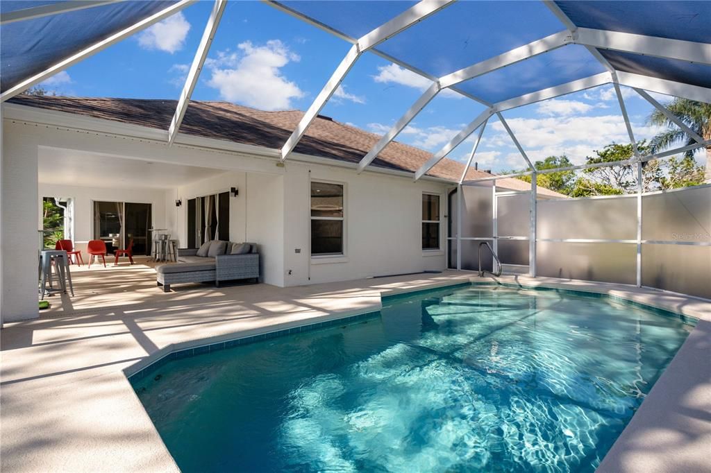 For Sale: $989,000 (3 beds, 2 baths, 1871 Square Feet)