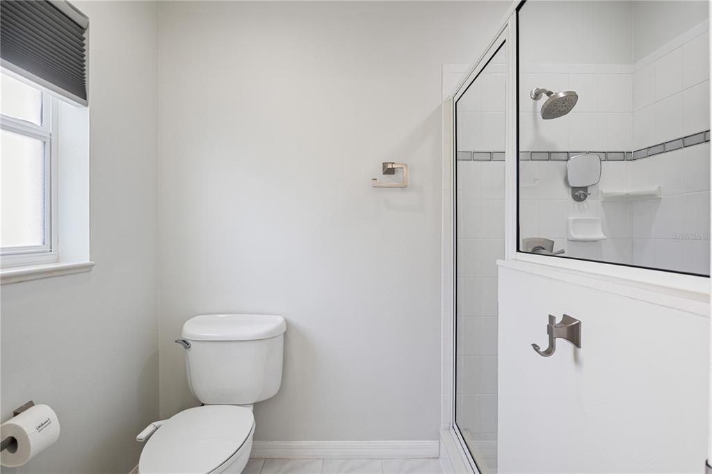 For Sale: $989,000 (3 beds, 2 baths, 1871 Square Feet)