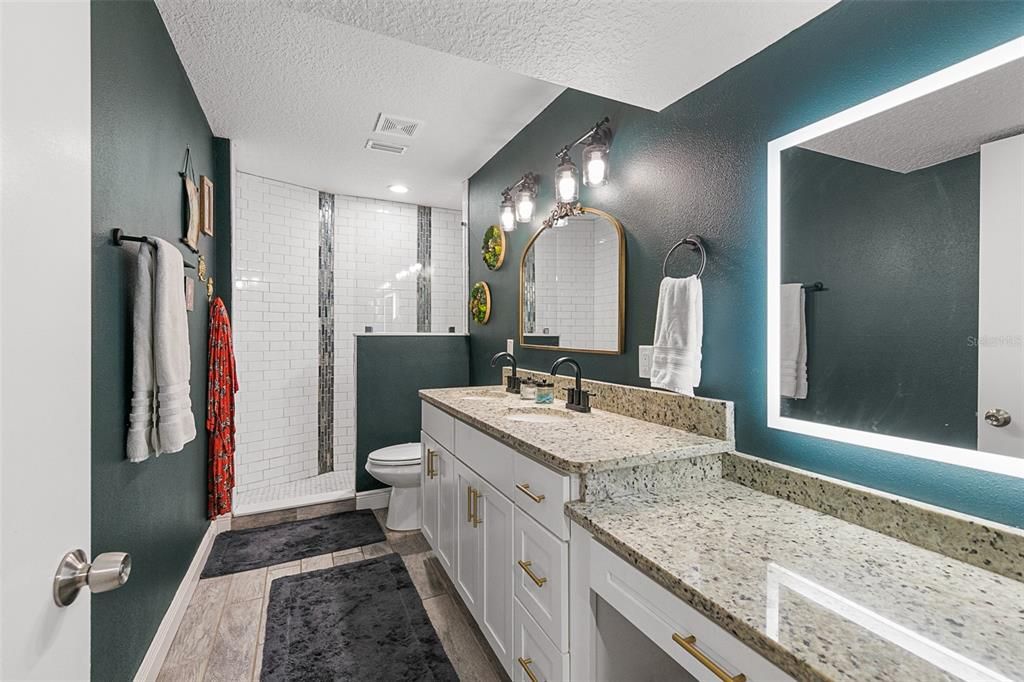 En Venta: $589,900 (3 camas, 2 baños, 2209 Pies cuadrados)