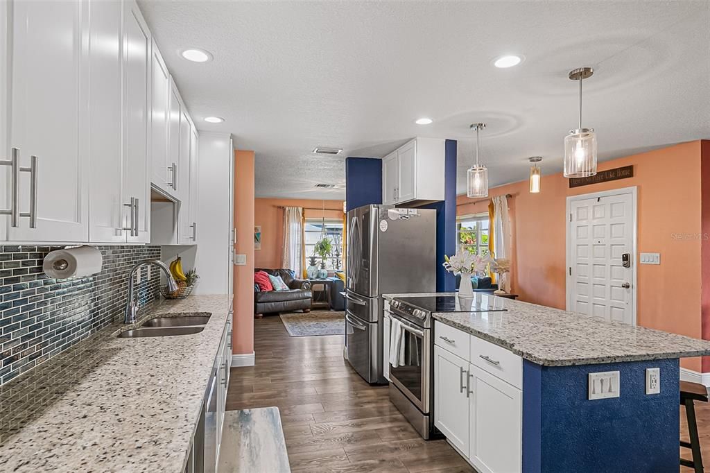 En Venta: $589,900 (3 camas, 2 baños, 2209 Pies cuadrados)