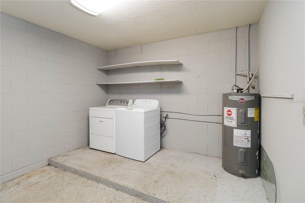 En Venta: $297,000 (2 camas, 2 baños, 1000 Pies cuadrados)