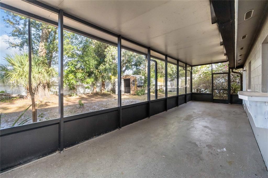 En Venta: $297,000 (2 camas, 2 baños, 1000 Pies cuadrados)