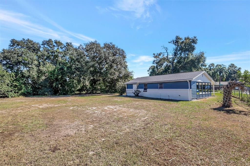 Active With Contract: $279,900 (2 beds, 2 baths, 825 Square Feet)