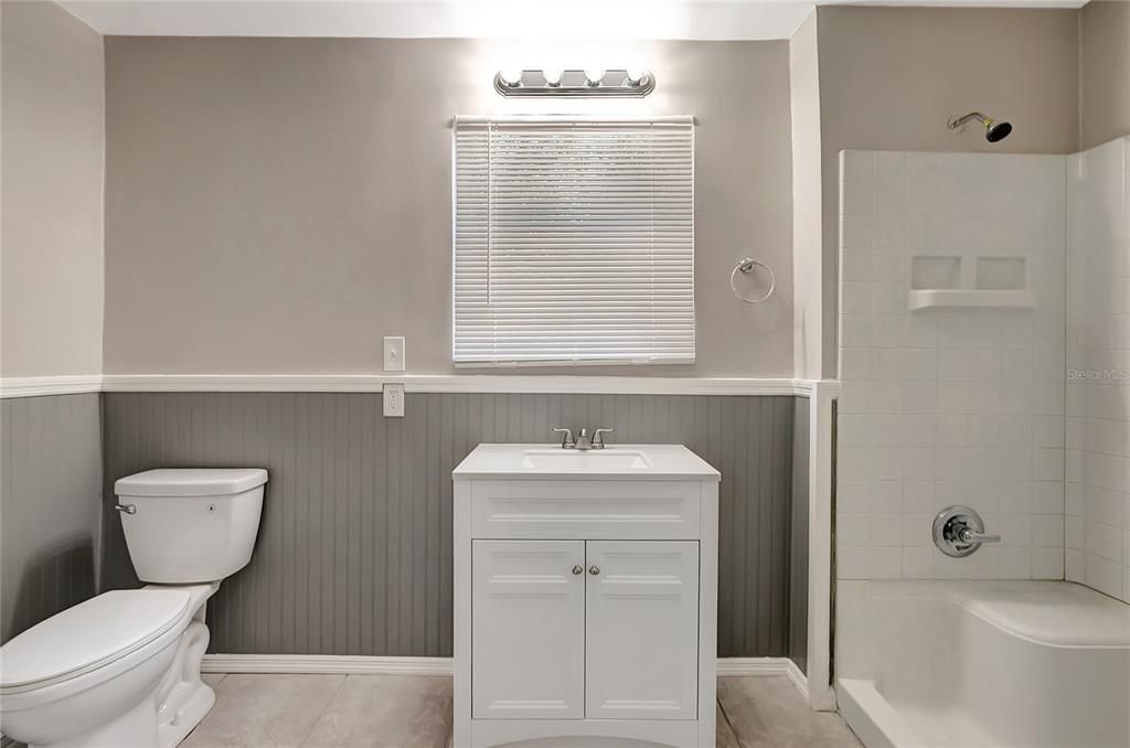 Active With Contract: $279,900 (2 beds, 2 baths, 825 Square Feet)