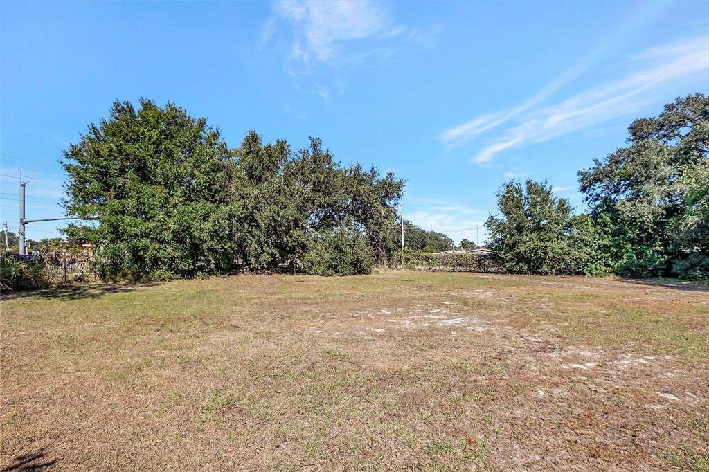 Active With Contract: $279,900 (2 beds, 2 baths, 825 Square Feet)