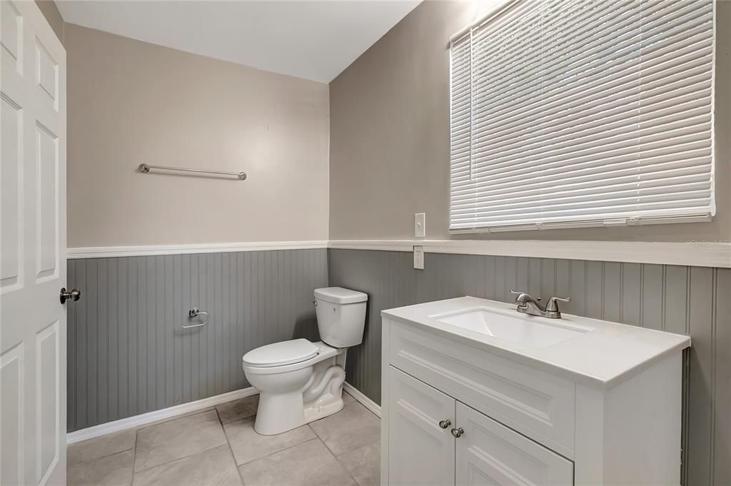 Active With Contract: $279,900 (2 beds, 2 baths, 825 Square Feet)