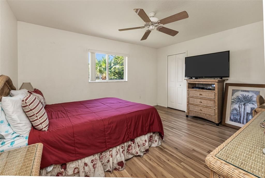 待售: $524,900 (3 贝兹, 2 浴室, 2182 平方英尺)