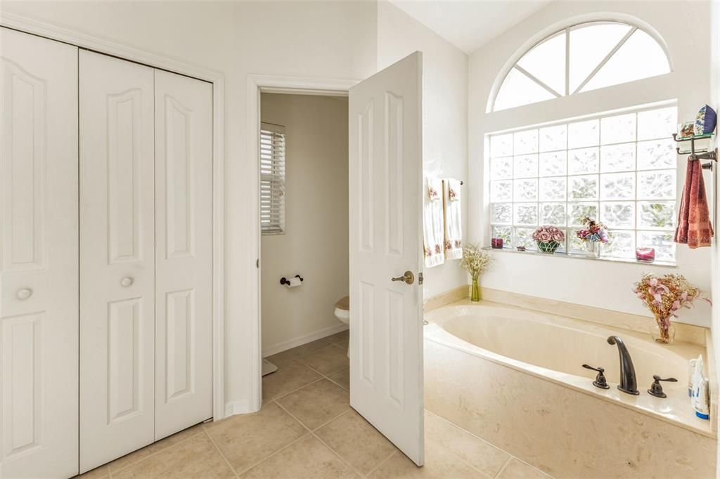 待售: $524,900 (3 贝兹, 2 浴室, 2182 平方英尺)