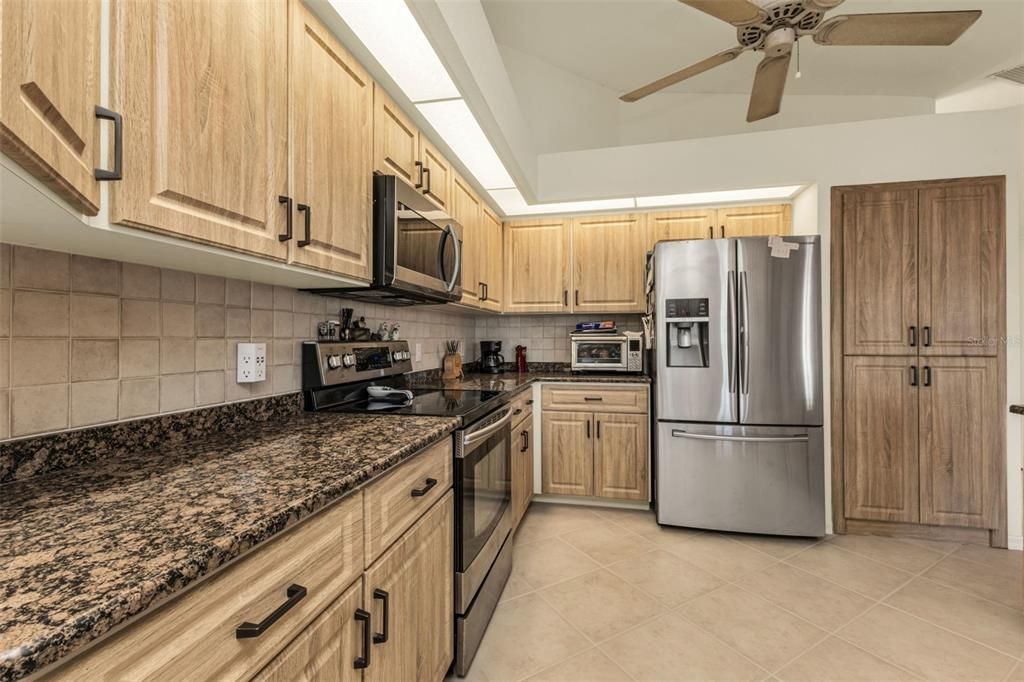 待售: $524,900 (3 贝兹, 2 浴室, 2182 平方英尺)