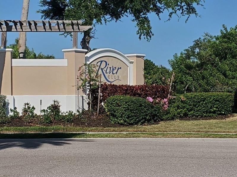 For Rent: $3,100 (5 beds, 3 baths, 3119 Square Feet)