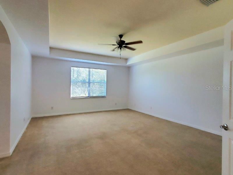 For Rent: $3,100 (5 beds, 3 baths, 3119 Square Feet)