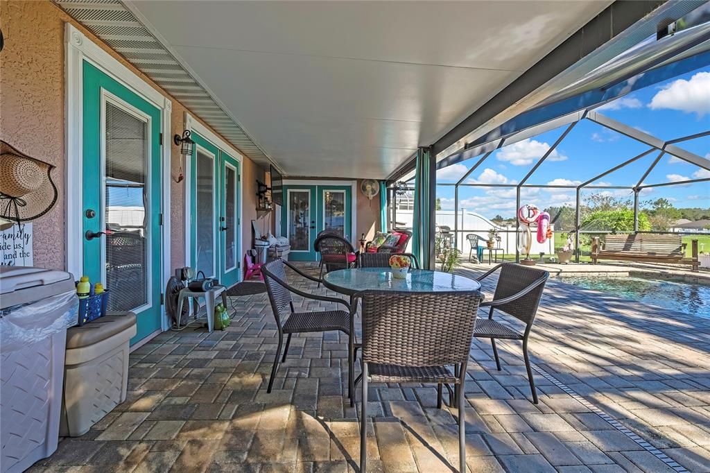 待售: $359,500 (4 贝兹, 2 浴室, 2035 平方英尺)