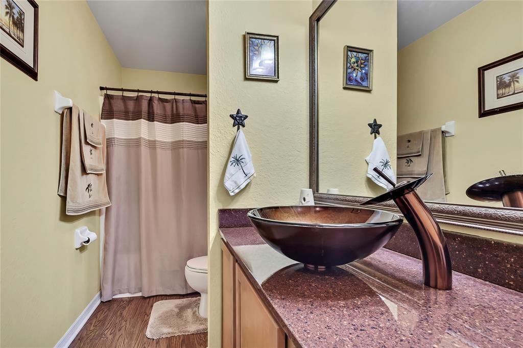 待售: $359,500 (4 贝兹, 2 浴室, 2035 平方英尺)