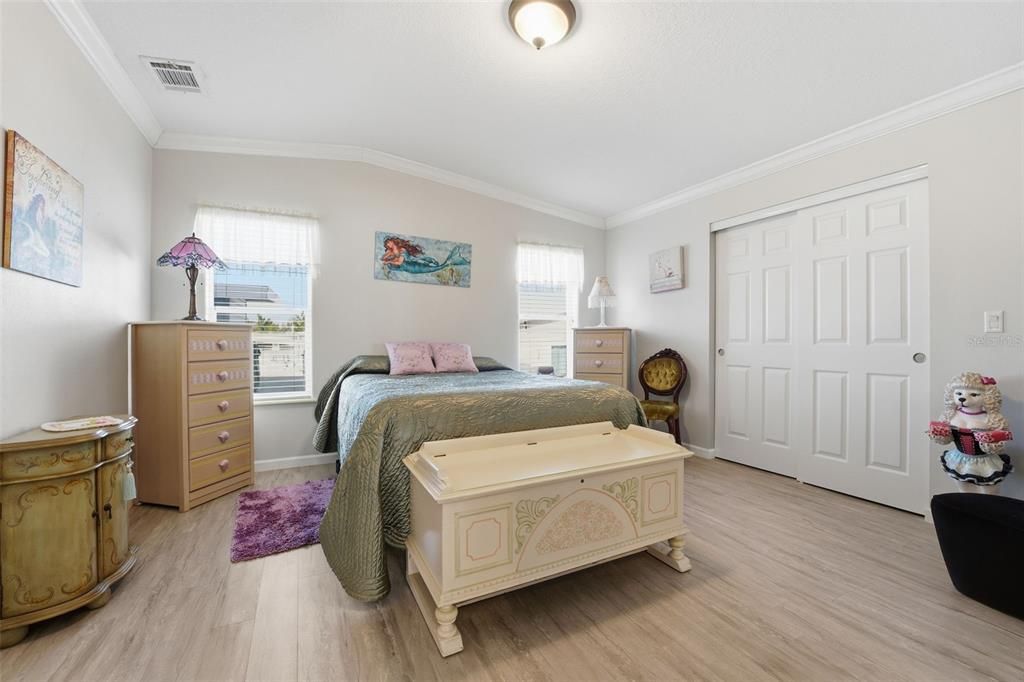 For Sale: $750,000 (3 beds, 2 baths, 1948 Square Feet)