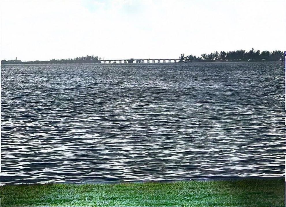 For Sale: $750,000 (3 beds, 2 baths, 1948 Square Feet)