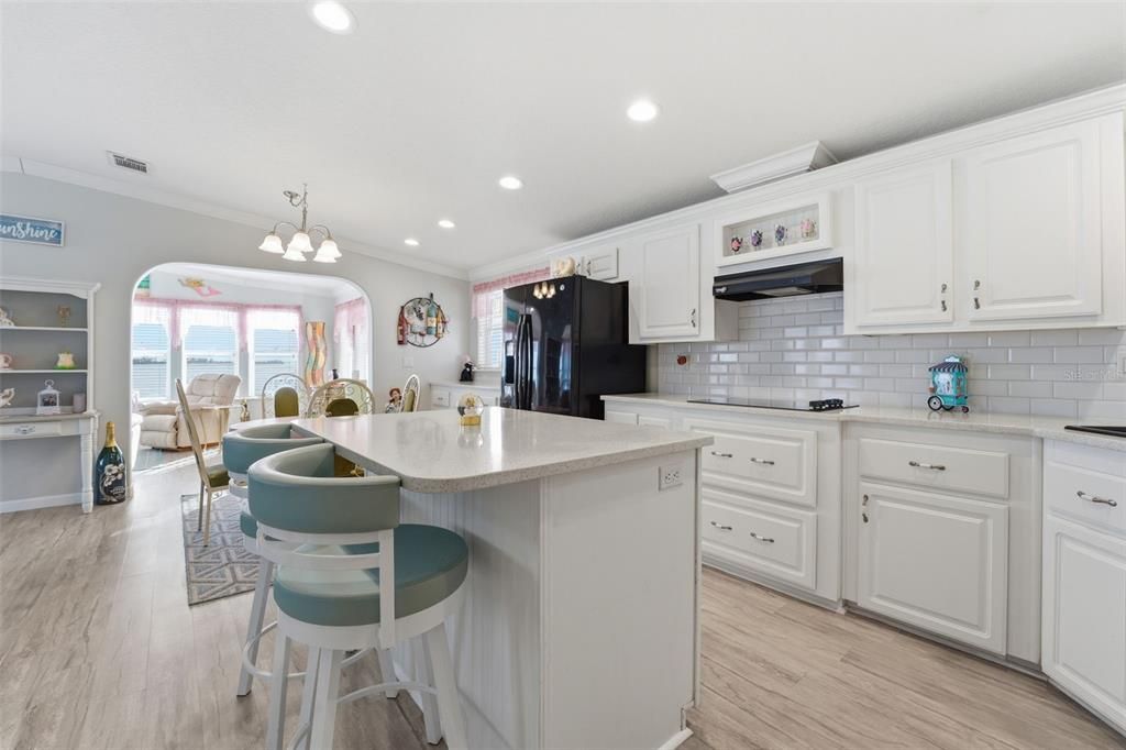 For Sale: $750,000 (3 beds, 2 baths, 1948 Square Feet)