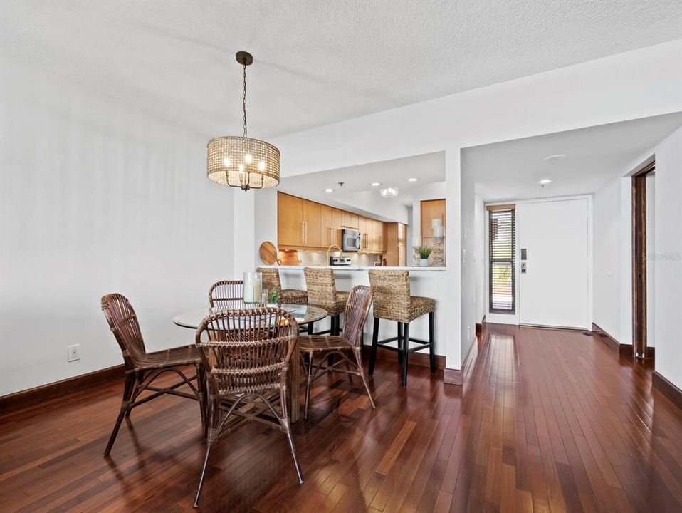 Activo con contrato: $679,000 (2 camas, 2 baños, 1270 Pies cuadrados)