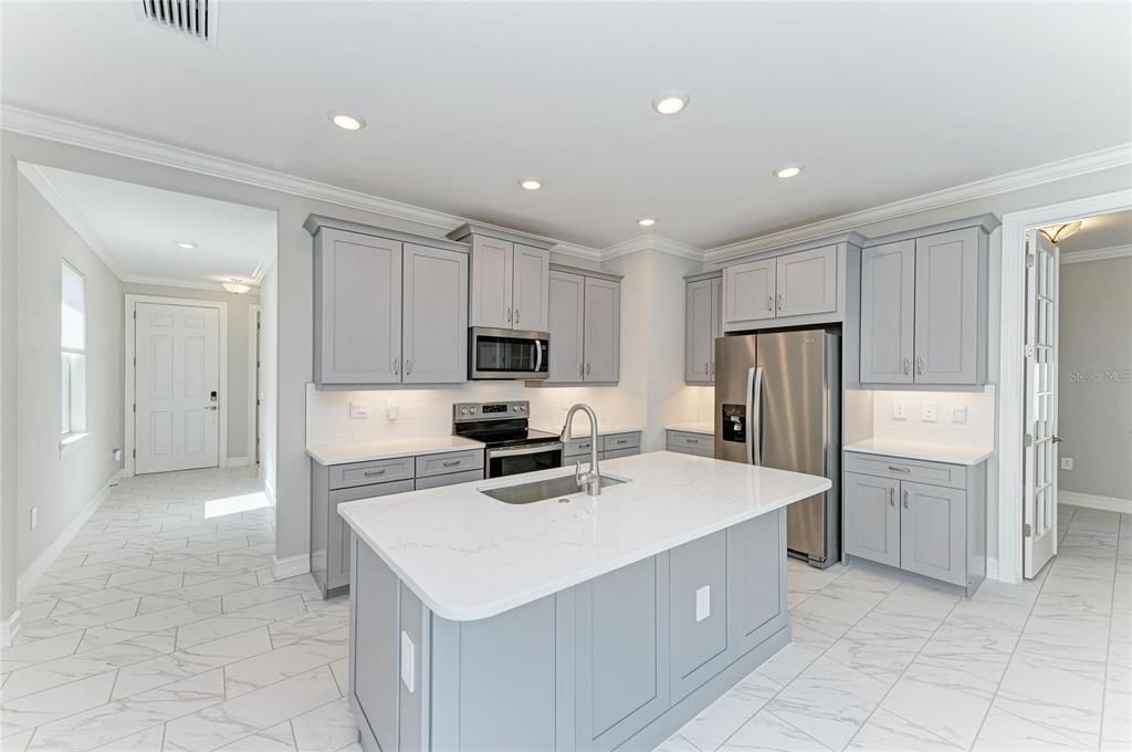 For Sale: $449,900 (3 beds, 2 baths, 1614 Square Feet)