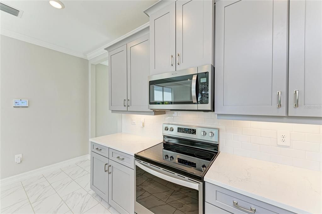 For Sale: $449,900 (3 beds, 2 baths, 1614 Square Feet)