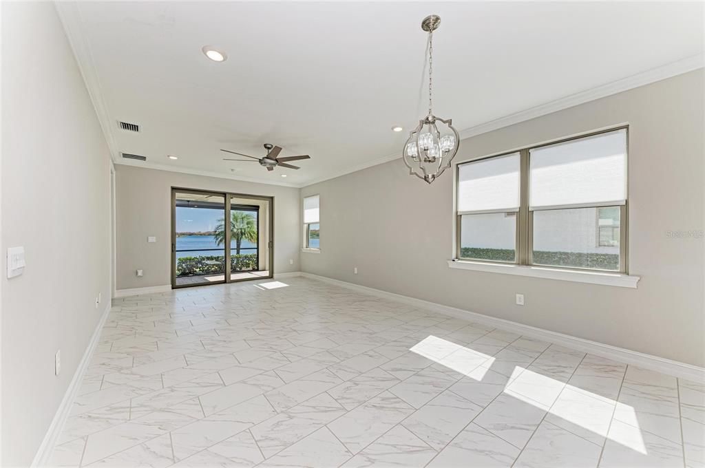 For Sale: $449,900 (3 beds, 2 baths, 1614 Square Feet)