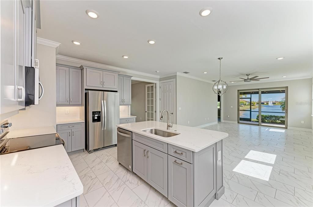 For Sale: $449,900 (3 beds, 2 baths, 1614 Square Feet)