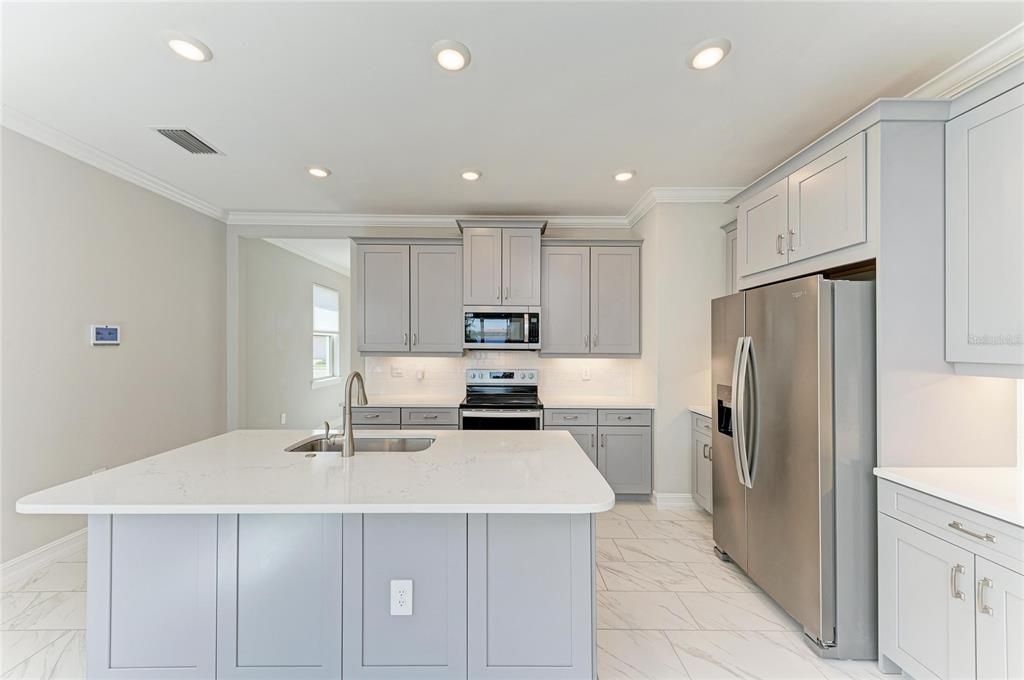 For Sale: $449,900 (3 beds, 2 baths, 1614 Square Feet)