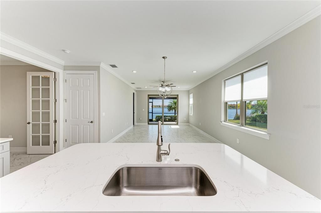 For Sale: $449,900 (3 beds, 2 baths, 1614 Square Feet)