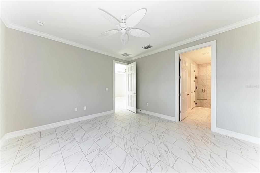 For Sale: $449,900 (3 beds, 2 baths, 1614 Square Feet)