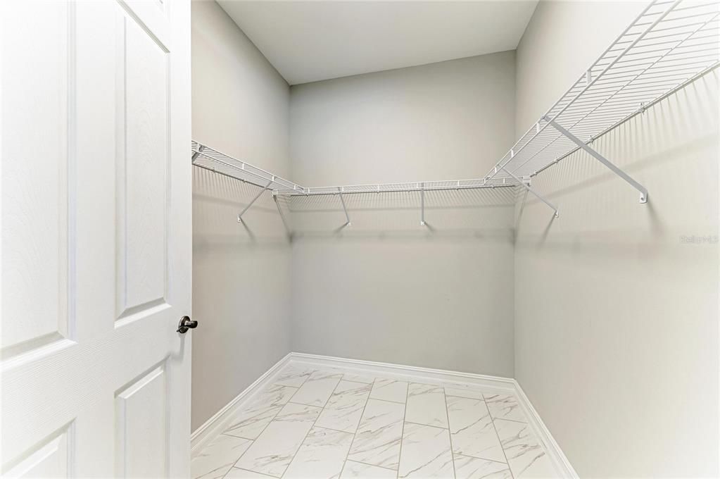 For Sale: $449,900 (3 beds, 2 baths, 1614 Square Feet)