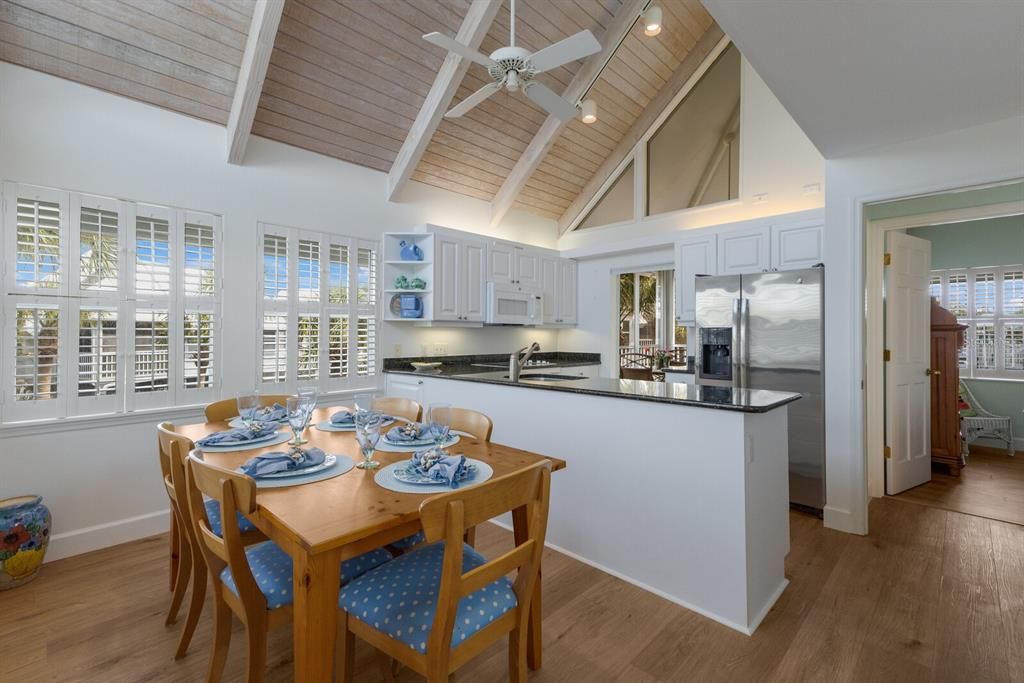 待售: $1,850,000 (3 贝兹, 3 浴室, 1540 平方英尺)